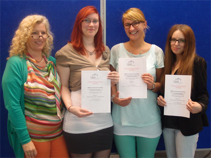 Schülerinnen der Berufsschule bestanden KMK-Fremdsprachen-Zertifikatsprüfung im Fach Spanisch