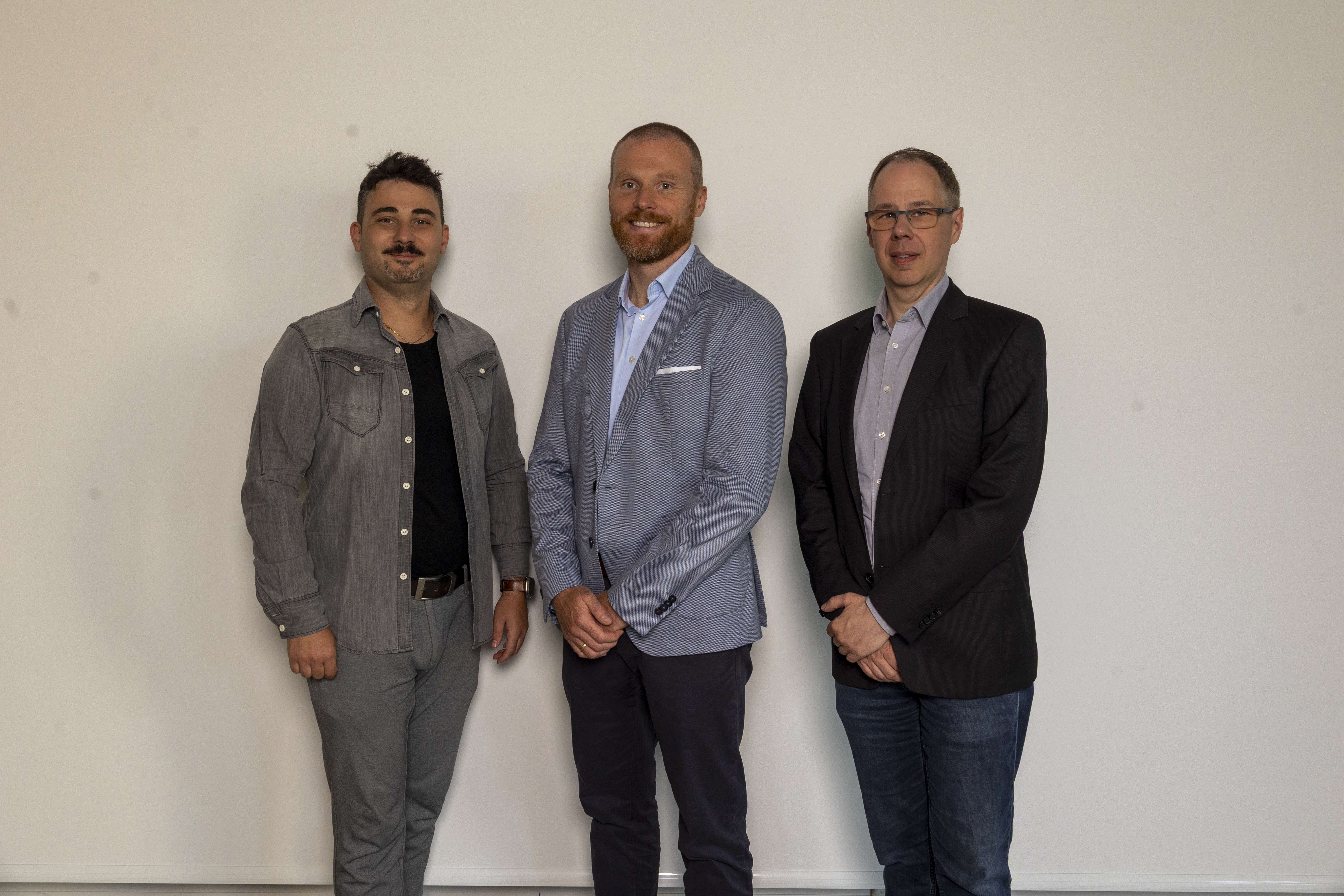 Bild zeigt von links Herrn Jamaly, Herrn Schachner, Herrn Hegemann